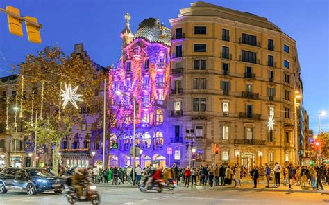 A night to remember at Casa Batllo: Exploring its magical allure